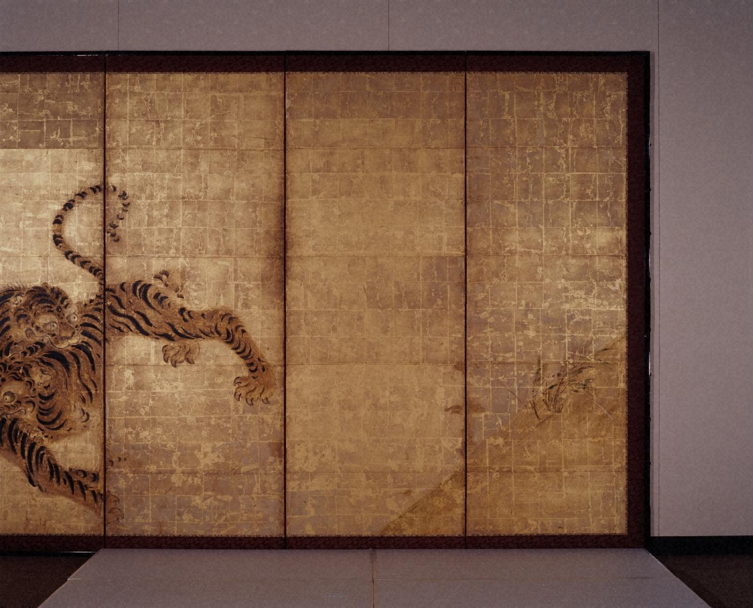 虎図屏風 - 金沢ミュージアムプラス