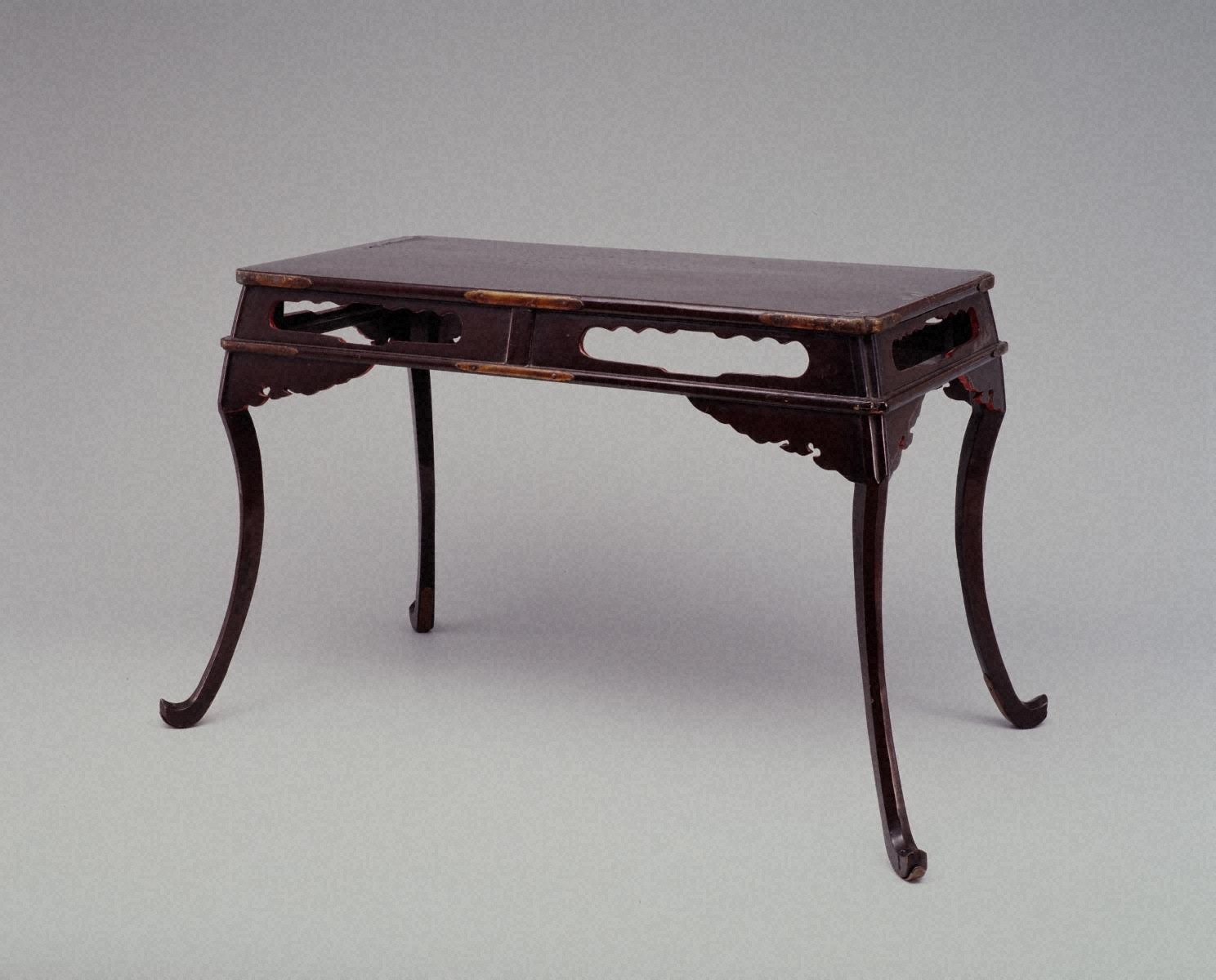 春日卓 - 金沢ミュージアムプラス