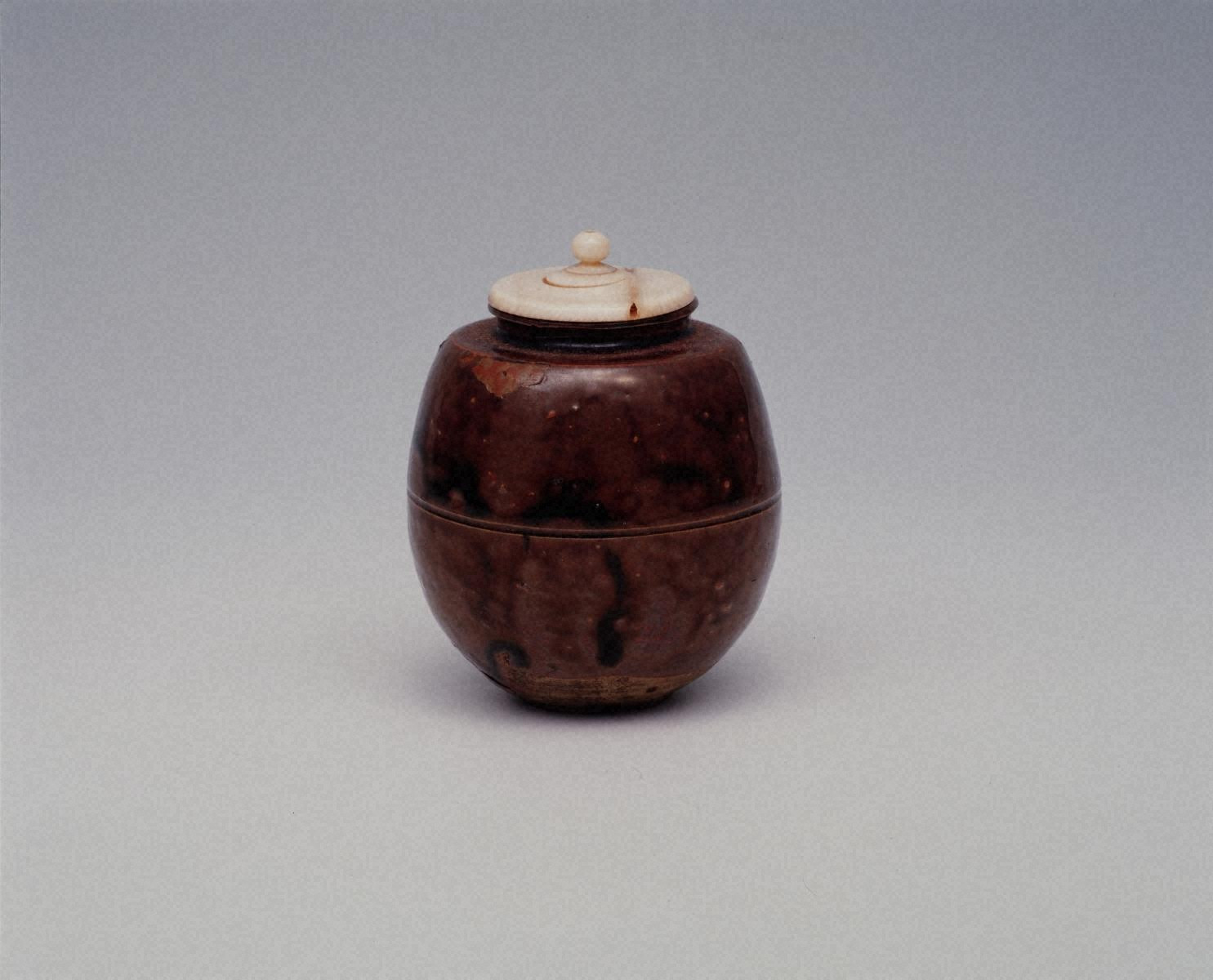 唐物肩衝茶入 利休小肩衝 - 金沢ミュージアムプラス