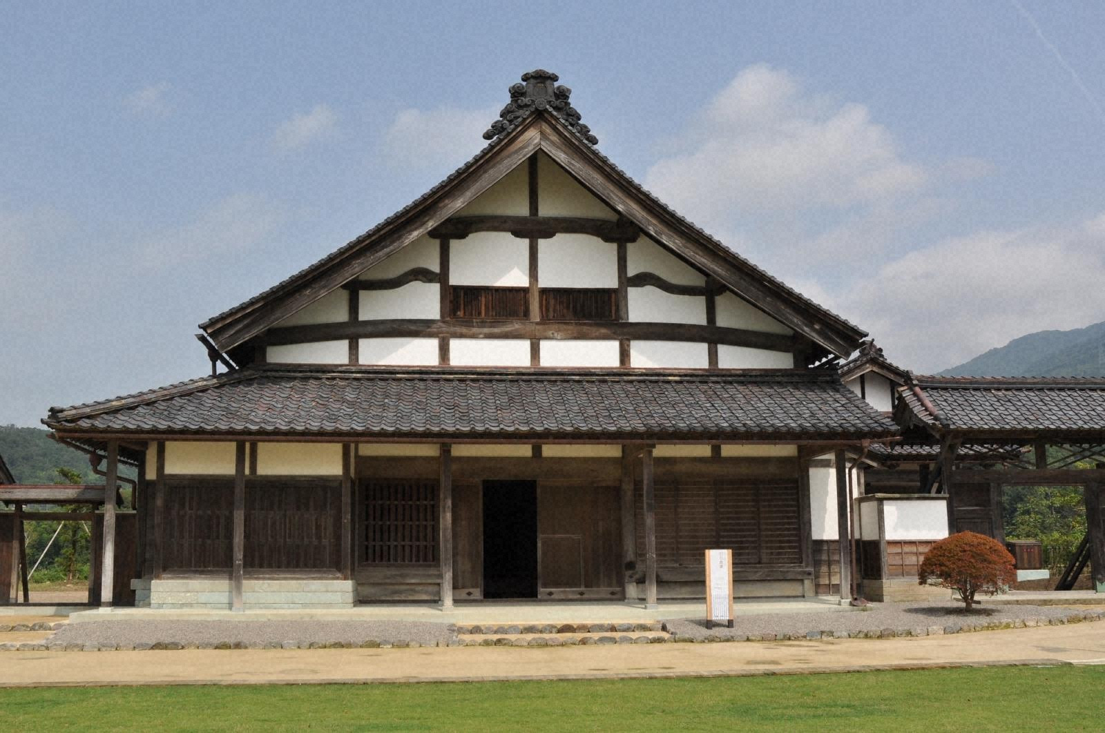 旧鯖波本陣石倉家住宅 主屋 - 金沢ミュージアムプラス