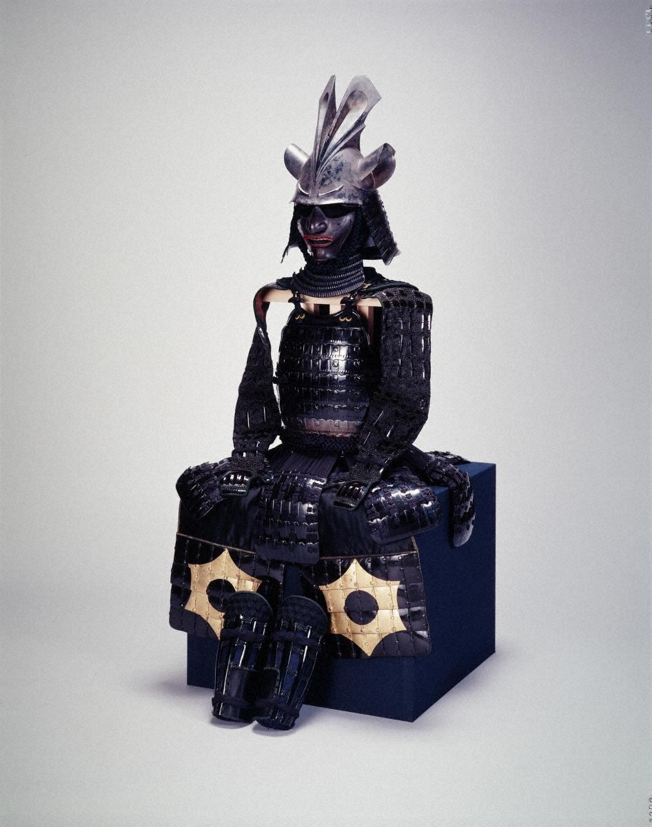江戸時代中期〜後期幕末頃時代大名道具黒漆塗金蒔絵上級武家所用時代行器当時物 黒漆塗鉄線蒔絵提重 文化遺産オンライン